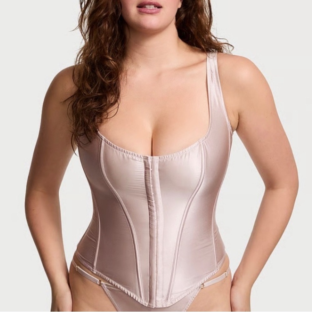 Victoria secret M NWT Satin Scoop-Neck Corset  in Blush